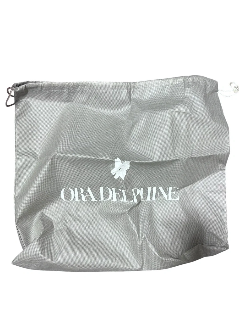 Ora Delphine elevate your